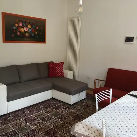 Antica Casa Nella Apartment *