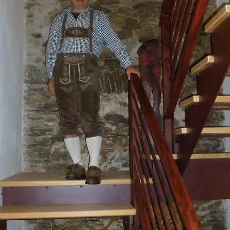 Antica Casa Nella *
