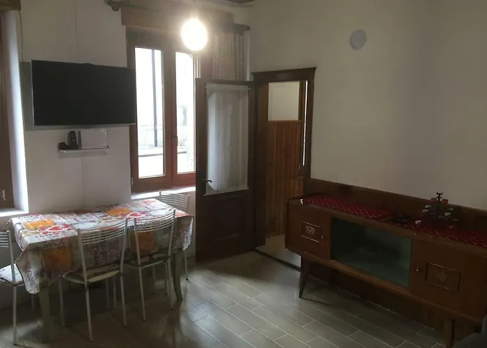 Antica Casa Nella דירה *